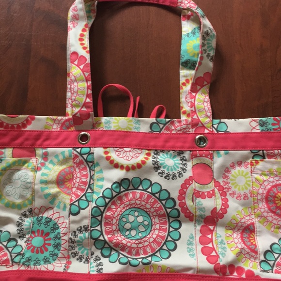 thirty-one Other - Thirty One Pink Medallion Bag Tote